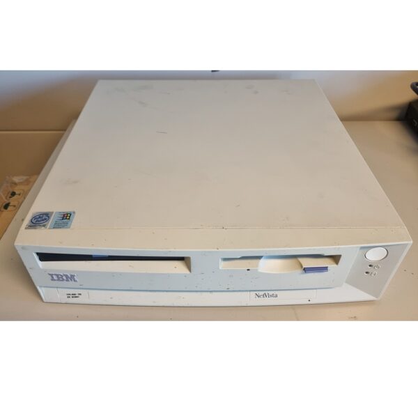 Retrokone IBM NetVista A40 Windows Millenium Edition ME Suomi