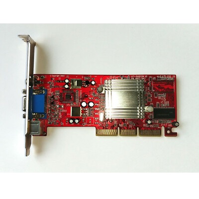ATI RADEON VE 7000 Club3D Ati Radeon 7000 32 MB 32 Bit AGP